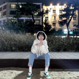 Kim Si-eun Instagram - 뚠뜐 💚