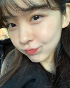 Actress Kim Si-eun HD Instagram Photos and Wallpapers April 2024