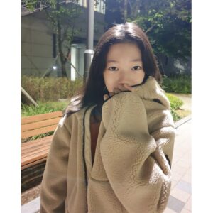 Kim Su-in Instagram - #광고
.밤에는 쌀쌀한 요즘 
.곧  #뽀글이 가 필요하겠죠~
.따뜻하고 실용성 굿~
.이번 가을 겨울도 잘부탁해~😁
.
.
.
.
.
.@ng_apparel.kids
#내셔널지오그래픽키즈#내셔널지오그래픽#코스토니뽀글이#키즈후리스#후리스#플리스
.
#김수인
#아역김수인
#아역배우
#주니어모델
#광고모델