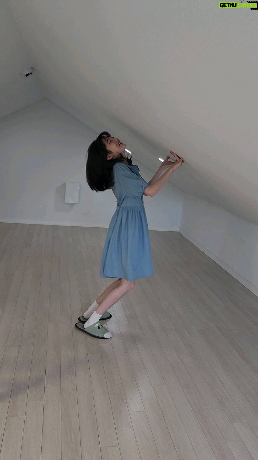 Kim Su-in - 11.3K Likes - ♡
.
.오랜만에 보는 엉뚱한수인 ♡
.
.
.
.
.이런 모습이 그리웠나봐요
.수인이 알면 뭐라 할텐데😅
.
.
.
#김수인
#아역김수인
#너무나 잘있어요~^^;;