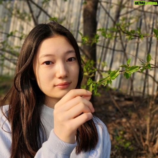 Kim Su-in - 8.8K Likes - 수인♡
.
.봄날 🌸
.
.
.
.
.
#김수인
#봄 #벚꽃 #신나 #주말
