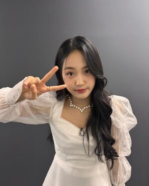 Kim Tae-yeon Instagram - 화밤🫧🤍🐼