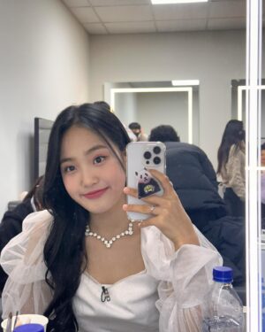 Kim Tae-yeon Instagram - 화밤🫧🤍🐼