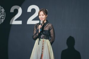 Kim A-joong Instagram - 🎥
#연예인매니져로살아남기 
#biff2022
#tvndrama