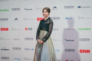 Kim A-joong Instagram - 🎥
#연예인매니져로살아남기 
#biff2022
#tvndrama
