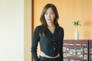Kim A-joong Instagram - 📽️
#연예인매니저로살아남기 
#드레스전쟁👗 
#tvndrama