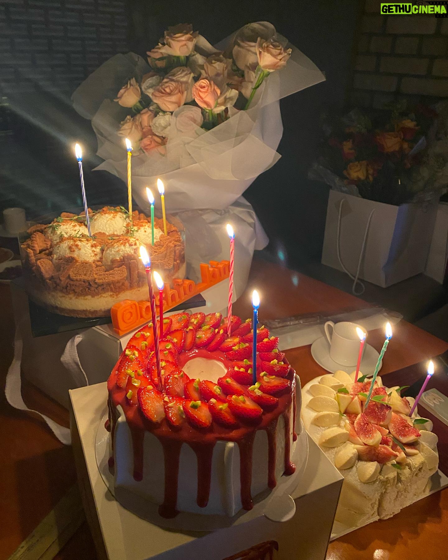 Kim A-joong Instagram - 💋.. It was so sweet today. It's all thanks to you guys. Thank you, Sweeties🍬