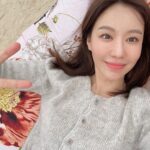 Kim A-joong Instagram - 바퀴달린집4 🛻🏠 다정다정 성동일 선배님 자상자상 김희원 선배님 사랑스 '로운' 막둥이 석우까지 좋은 추억 만들어 주셔서 고맙습니다 🙇🏻‍♀️ 또 놀러갈게요 😎💕 @tvn.asia @tvn_joy #tvn #바퀴달린집4 #houseonwheels4