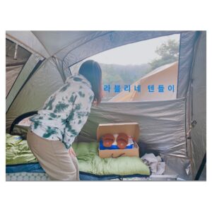 Kim A-joong Instagram - 🏕️🚗
요새 다이어트 중이라고 말씀을 드렸더니
살 안찌는 걸로만 간소하게 먹이시고 
끝내 밥을 못 먹어서 어떡하냐고 걱정해주셨어요..
너무 감사해여 선배님 @ramirani668 🫶사랑합니다. 
#다음에또가야지 
#숙마카세도먹고싶어여