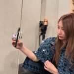 Kim Eana Instagram - 녹음실에서 자기 작업하고 있던 제아 만남. 어엿한 모노트리 소속 프로듀서다 이말이야