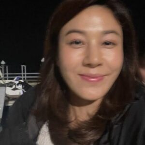 Kim Ha-neul Instagram - 추운 날.. 따뜻하게 챙겨 입으세요🧣