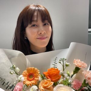 Kim Ha-neul Instagram - 응원감사합니다🧡 #멱살한번잡힙시다 
D-day