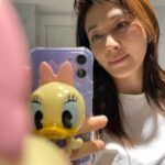 Kim Ha-neul Instagram – 주말 잘 보내고 계세요? ^^ 
데이지덕과 함께 🎀