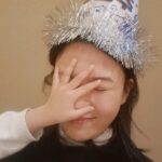 Kim Ha-neul Instagram – 여러 장 찍고싶었지만.. 장난꾸러기 덕분에..실패😅
그래도 가족과 함께 행복한 시간 보냈어요💚
축하해주신 모든 분들 감사합니다🥰