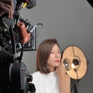 Kim Ha-neul Instagram - See My Skin, Lift My Way💎
#울쎄라 #ulthera

@merzaesthetics_kr