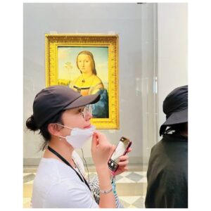 Kim Hee-ae Instagram - .
예술과 낭만의 도시 
피렌체의 낮과 밤을 만끽 

메디치 박물관의 어마어마한 규모에 가슴이 웅장해지기도 했구요 👍🏻

#FLORENCE #여행
#김희애 #KIMHEEAE @yg_stage