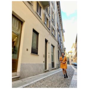 Kim Hee-ae Instagram - .
밀라노-런던-피렌체,
정말 아름다운 도시들! 🧡🧡

#MILANO #LONDON #FLORENCE #여행
#김희애 #KIMHEEAE 
@yg_stage