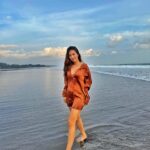 Kim Hee-jung Instagram – All good things are wild and free🌊