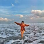 Kim Hee-jung Instagram – All good things are wild and free🌊