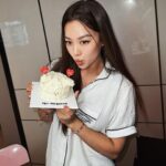 Kim Hee-jung Instagram – Happy Birthday to me🥳💕