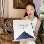 Kim Hee-jung Instagram – 미켈롭 울트라 @michelobultra.kr의 첫 한국 앰버서더로 발탁되어 신제품 출시 이벤트에 함께했습니다! 🥳 가장 먼저 포토세션을 통해 앰버서더로서 첫 인사를 드린 후, 탁 트인 한강을 배경으로 35m Ultra Shot Challenge에 도전했습니다.🏌️‍♀️ 도전 후 즐기는 미켈롭 울트라는 청량한 맛으로 시원함을 선사합니다.🫧 행사장에서 받은 언박싱 키트를 열어보며 라운딩 갈 생각에 벌써부터 설렜습니다! 이제 전국의 골프장에서 미켈롭 울트라를 만나볼 수 있다고 하니, 라운딩에서도 ULTRA LIGHT, ULTRA TASTE! 제로 슈거, 89kcals의 가벼운 칼로리 미켈롭 울트라 만의 상쾌함을 더 가볍게 즐겨보세요! 🍻🤍 #미켈롭울트라 #울트라테이스트 #울트라골프 #울트라샷챌린지 #MICHELOBULTRA #ULTRASHOTCHALLENGE
