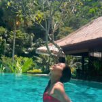 Kim Hee-jung Instagram – Mandapa day1 🌺🌴😌☀️🌿