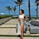 Kim Hee-jung Instagram - Where will you be spending summer this year?🐚🤍