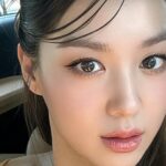 Kim Hee-jung Instagram – It’s me again😗🤍