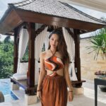 Kim Hee-jung Instagram - 🌞💛🧡🤎