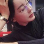 Kim Hye-eun Instagram – 나이가 느껴지는 날.
뭐에서 느껴졌게요?못맞추기를 ~~^^