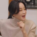Kim Hye-eun Instagram - 나이들어가는 내 모습 근사한 생각으로 매일 감사한 소풍을 가자. 언제 부르실지 아무도 모르기에 오늘이 가장 감사하다.