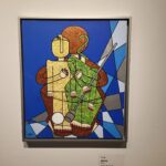 Kim Hye-eun Instagram - 아르브뤼 미술상. 발달장애 작가들의 그림.상을 받은 작가들의 전시가 궁금했다. 그들의 사고가 오히려 더 비장애인인 나보다 더 자유롭지 않을까? 어쩌면 내가 .우리가 장애와 비장애로 나누는 그 자체에 있어 교만과 독선과 편협을 증명하고 있을지도 모른다. 어쩌면 발달장애를 가진 이들이 욕망에 찌든 비장애인보다 더 자유로운 지혜와 겸손과 관대함을 가지고 있을지 모른단 생각을 해본다. 실제로 작품들은 잘모르는 내가 보기에 기존에 봐왔던 작품보다 더 순수하고 명료하며 자유로운 느낌이었다. 무엇보다 삶의 고통과 희망이 뚜렷하게 느껴져서 이게뭐지?하고 되묻던 기존의 전시회에서 갸우뚱 했던 시간이 줄어듦을 느낄수 있었다. 기획자인 국민일보 손영옥기자님의 발달장애작가 란 단어 대신 쓴 신경다양성작가 란 단어 가 너무나 좋다. 신경 (神經 ): ,신이 다니는 길 전시제목:신이 다니는 길,그 길 위의 목소리들 어쩜 이리 이쁜 생각을 하셨을까? 우리도 이 길 위를 같이 걷고 있지 않은가?♡ 한국실험미술의 대가이신 이건용작가의 후원을 받아 제정한 신경다양성 작가들의 축제, 국민일보 아르브뤼 미술상. 여러분도 신이 다니는 길 위의 목소리를 들어보시길 추천합니다.^^ #국민일보아르브뤼미술상 #이건용작가후원 #총괄기획손영옥 # 전시:KCDF 갤러리 (인사동).2월 26일까지