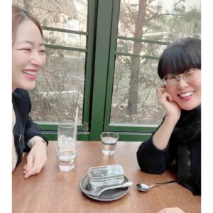 Kim Hyo-jin Instagram - 오랜만에 활란언니와 데이뚜💕