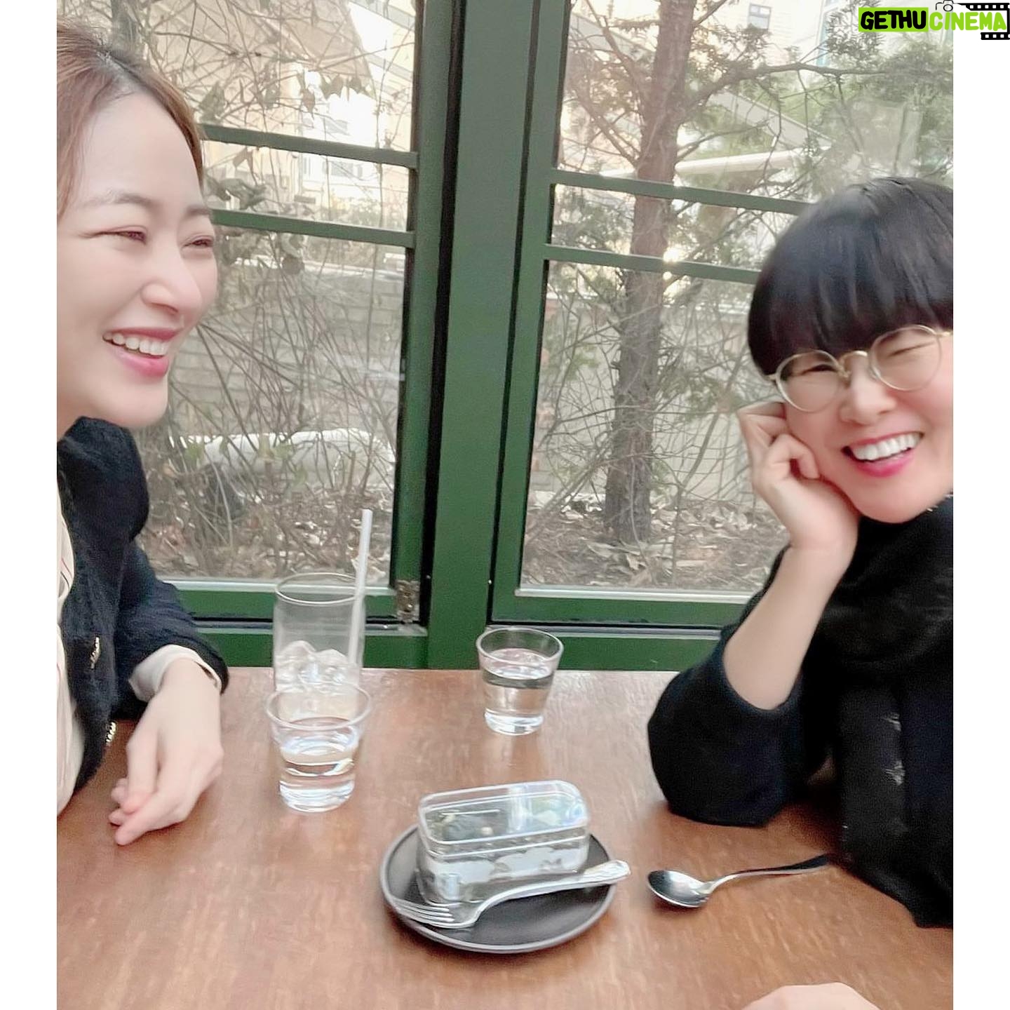 Kim Hyo-jin - 4.7K Likes - 오랜만에 활란언니와 데이뚜💕