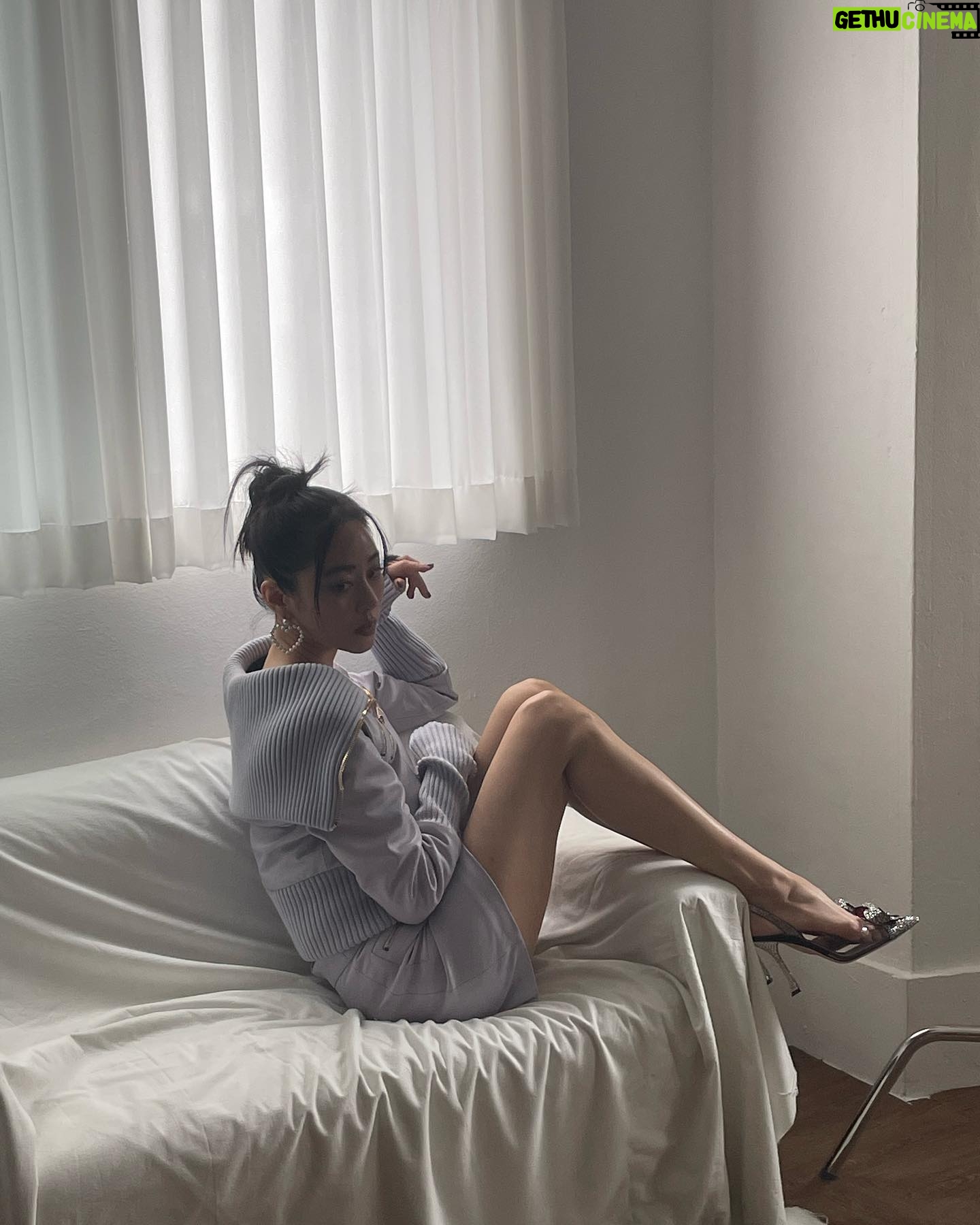 Kim Hyo-jin - 4K Likes - 우리 지민이가 찍어준 사진들❤️😍