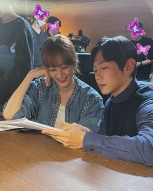 Kim Hyo-jin Instagram - 주협이가 찍어준 사진~ 란주와 용관💚 #무디바의추억