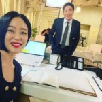 Kim Hyo-jin Instagram - 박원상 선배님과 세트장에서~ 늘 편안하게 웃게 해주셨던 원상선배님~~💕#천나나와최용근#모범형사2