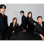 Kim Hyo-jin Instagram - 무디 배우들과💚 단체컷 #무인도의디바#넷플릭스사진