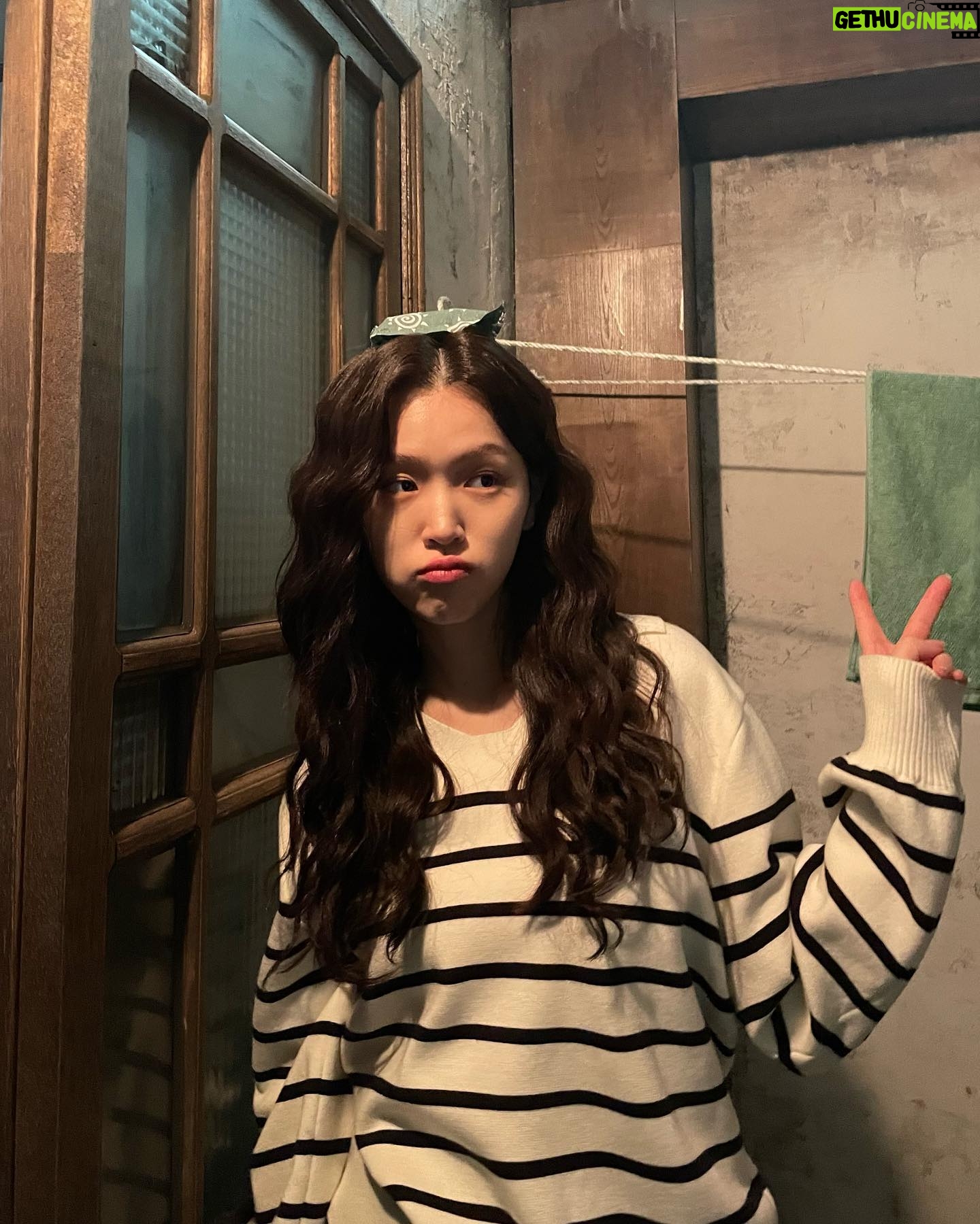 Kim Ji-eun Instagram - 그동안 ‘오랫동안 당신을 기다렸습니다’ 를 시청해주시고 고영주를 응원해 주셔서 감사합니다 ! 언제나 그렇듯 헤어지기 아쉽지만, 다음을 위해 각자의 위치에서 열심히 지내다가 우리 꼭 다시 만나요 ! ! 고맙고 즐거웠습니다 팀 오당기 ♥️