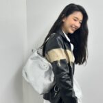 Kim Jin-kyung Instagram - 나의 모스키노 실버 미니레터링 백🩶🪩 #Moschino #모스키노