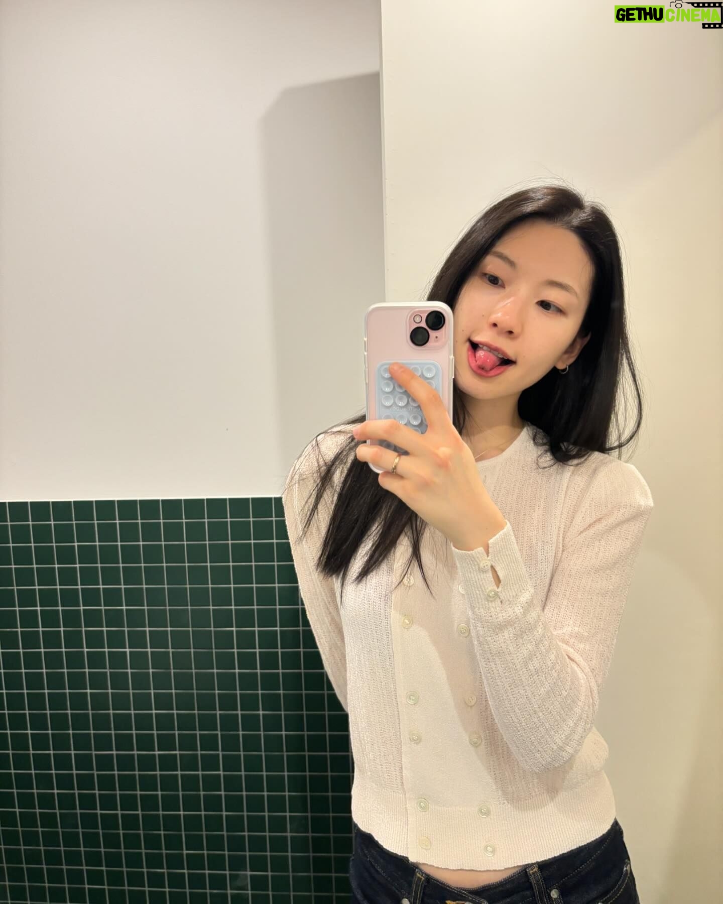 Kim Jin-kyung Instagram - 구석구석 예쁜 곳 ❤️ 제주오면 꼭 다시 와야지🏡🏝️