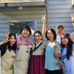 Kim Mi-kyeong Instagram - 이 사진이 왜 나한테 없나 찾고 찾다가 간신히 얻어옴. 수개월 촬영내내 나를 곱게 변신시켜준 친구들. 고맙고 고마웠어요. 맛난 밥한끼 같이 먹고 싶었는데 그것도 못하고 헤어졌네요. 잊지말고 꼭 다시 만나요. ♥️♥️♥️♥️♥️