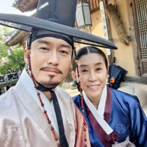 Kim Mi-kyeong Instagram - '밤에 피는꽃' 
😃♥️♥️♥️