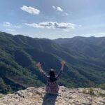Kim Mi-kyeong Instagram – 촬영장소 문의가 많아 알려드리려고 뭔가를 눌렀는데 삭제가 되어버렸어요 흐흑.
이곳은 경주 ‘오봉산 마당바위’ 입니다.
숨막히게 아름다운곳이예요.
드라마 ‘이재 곧 죽습니다’ 입니다^^