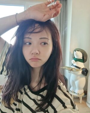 Kim Min-ah Instagram - 야! 곰! 너 좀 귀엽다