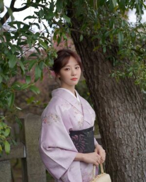 Kim Min-ah Instagram - 생일 기념? 교토여행
@kimonorental_andotkyoto 사진촬영 코스도 있음. 옷 고급짐.
@ninjadojoandstore 싸부님 영어만렙. 2시간 알차게 닌자/사무라이 교육.
#kyoto #japan