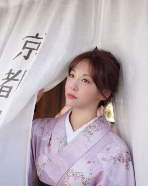 Kim Min-ah Instagram - 생일 기념? 교토여행
@kimonorental_andotkyoto 사진촬영 코스도 있음. 옷 고급짐.
@ninjadojoandstore 싸부님 영어만렙. 2시간 알차게 닌자/사무라이 교육.
#kyoto #japan