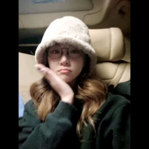 Kim Min-ah Instagram - 과분한 축하 감사합니다 열심히 살겠습니다
#2월은유난히행복한달 #삼땡좋은걸