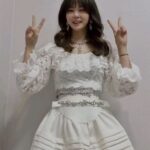 Kim Min-ah Instagram – 왼쪽 여자 뭐야.. 구척장신 뭐야…
#AI #뭔데