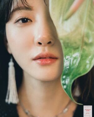 Kim Min-ah Instagram - 아마추언데 프로처럼 만들어주셨오..🥰
@moodyrob.studio 
@moodyr.o8
@imyme_favorite_ 
@c_room__